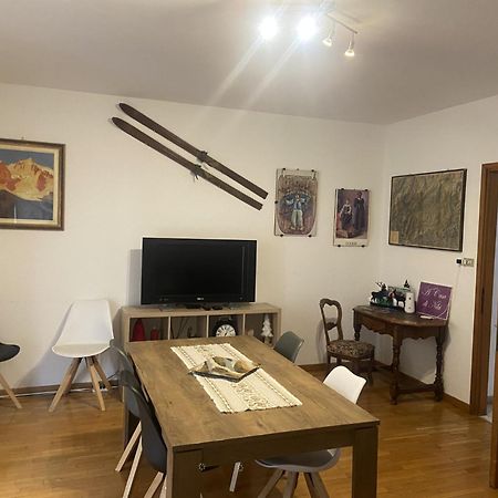 アオスタA Casa Di Nikiアパートメント エクステリア 写真