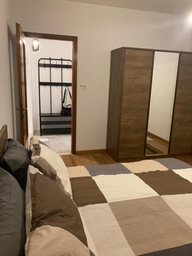 アオスタA Casa Di Nikiアパートメント エクステリア 写真