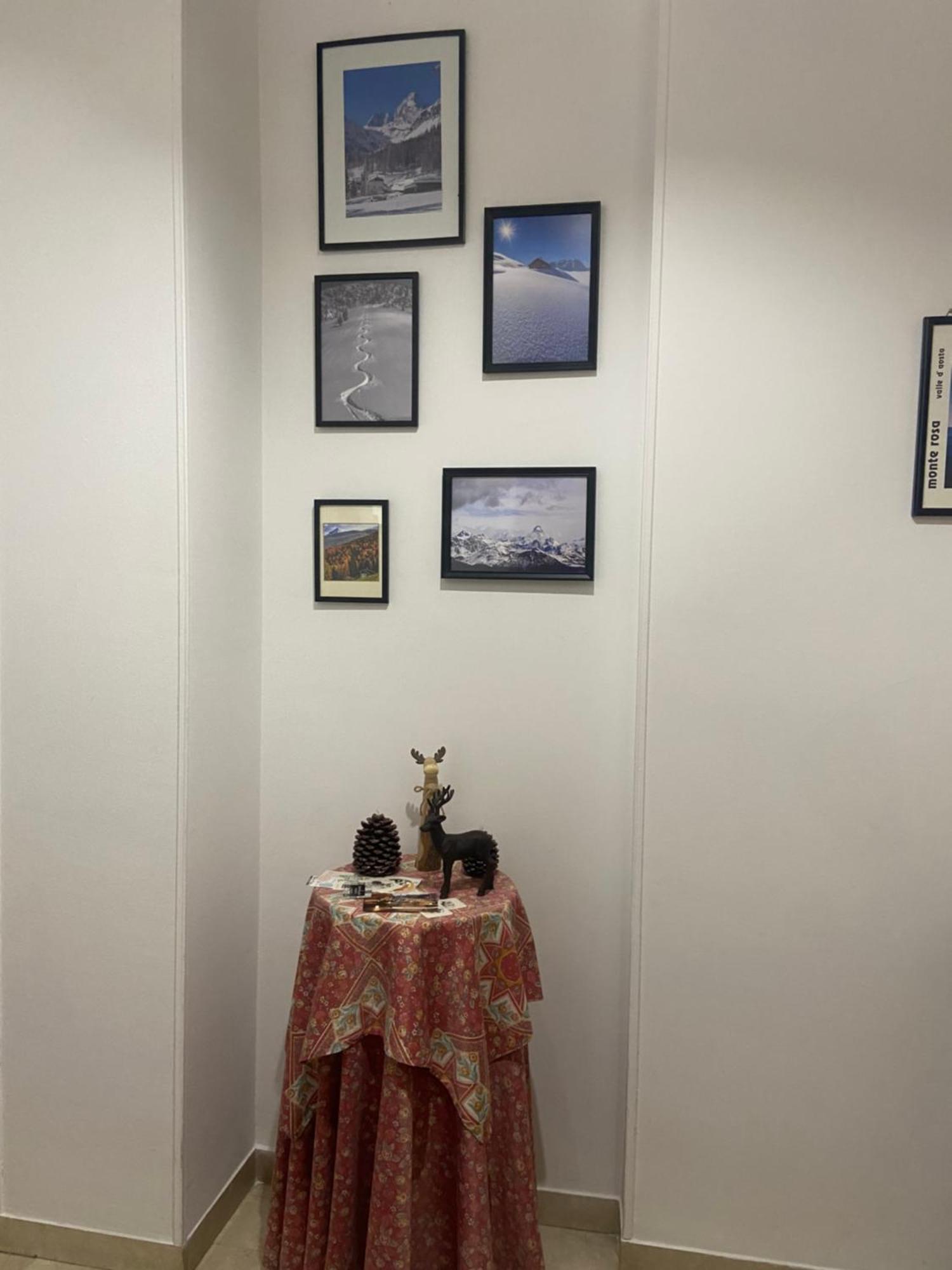 アオスタA Casa Di Nikiアパートメント エクステリア 写真