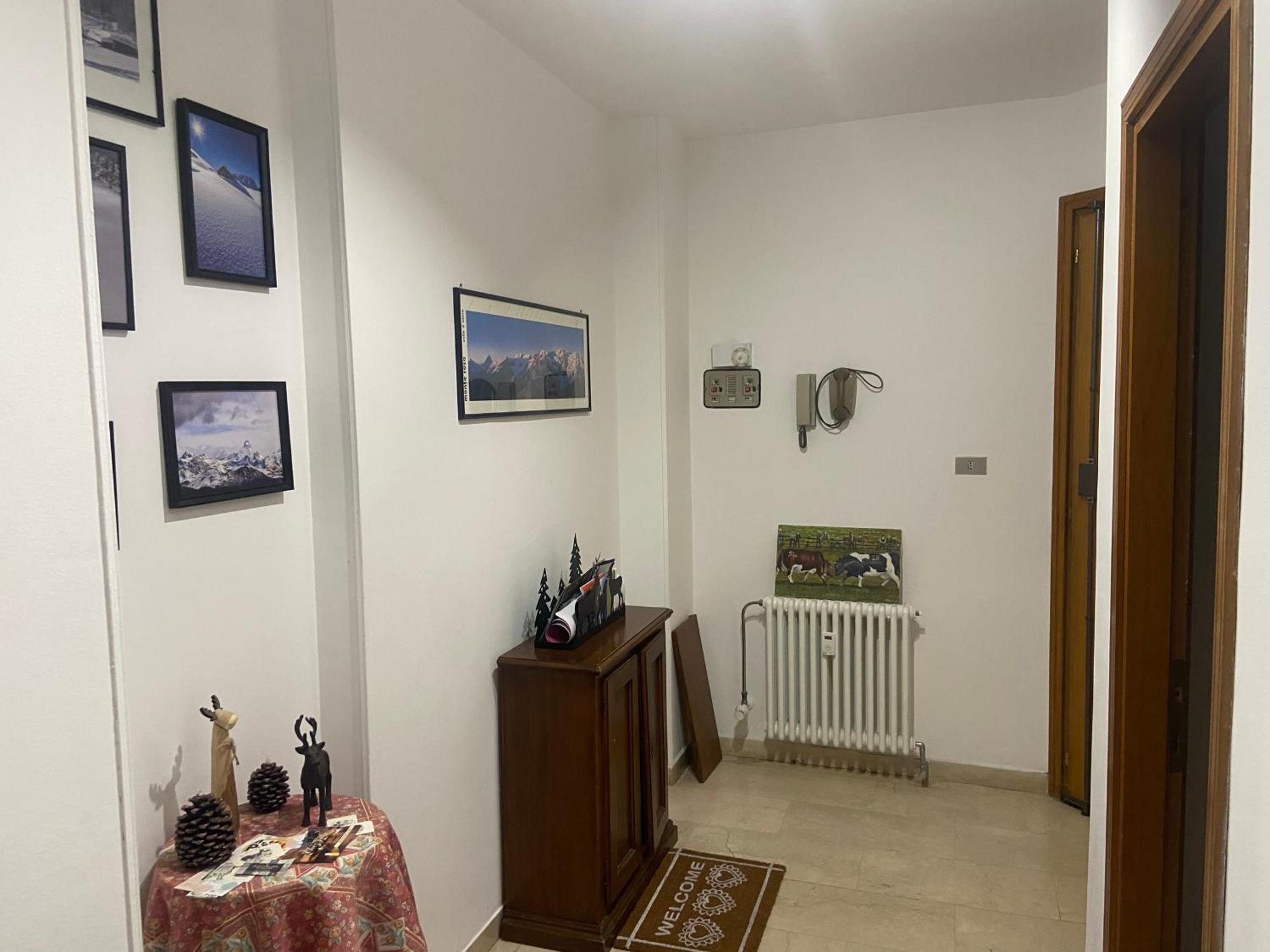アオスタA Casa Di Nikiアパートメント エクステリア 写真